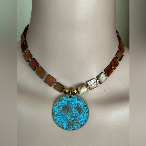 16 inch Mother of Pearl Choker necklace NWOT - Picture 3 of 13